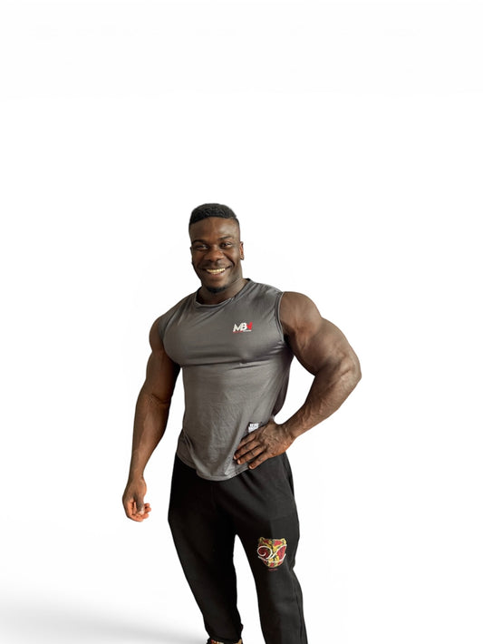 MBN Tanktop met ventilerend, stretchy materiaal en ronde hals.